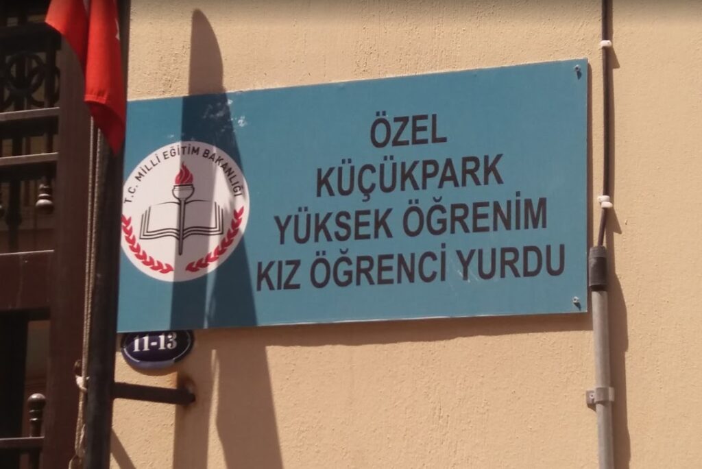 küçükpark kız öğrenci yurdu